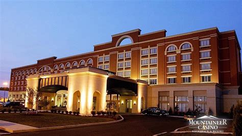 THE 5 CLOSEST Hotels to Mountaineer Casino, New 